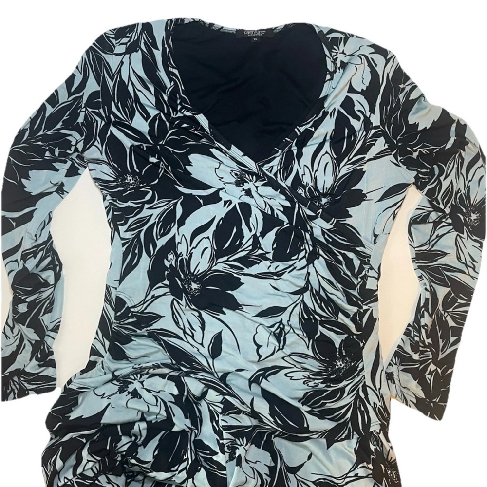 Karen Kane Faux Wrap Dress Blue Black Floral Lined EUC XL knee length - Picture 3 of 5